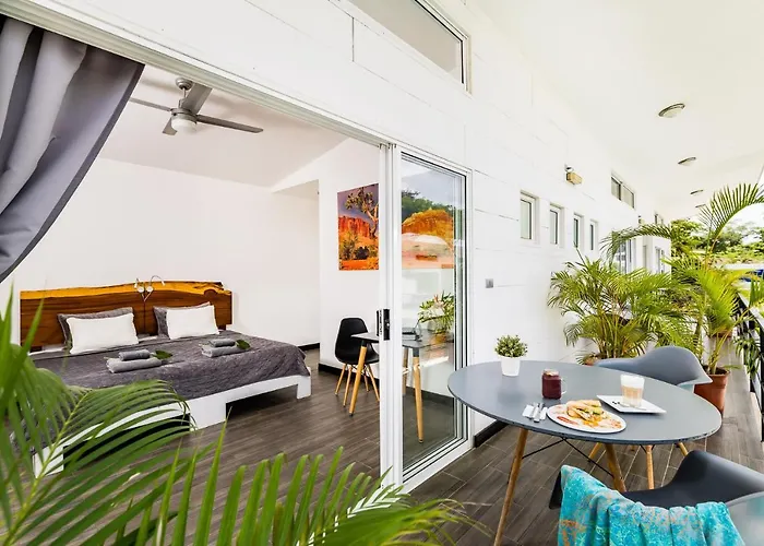 In The Shade - Coworking - 300mbit - Adults Only Hotel Tamarindo
